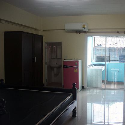 1 Bed Condo — photo 4
