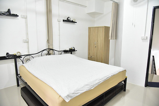 1 Bed Condo · Khlong San, bangkok — photo 2
