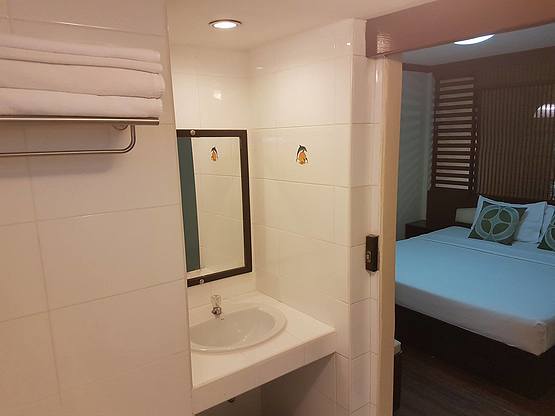 1 Bed Condo — photo 3
