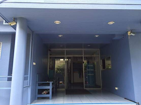 1 Bed Condo — photo 3