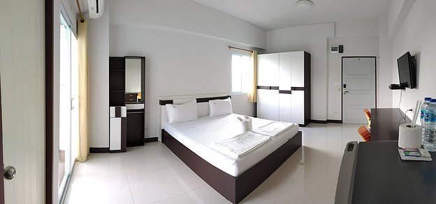 Condo — photo 1