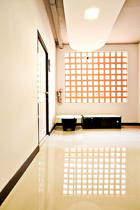 1 Bed Condo — photo 1