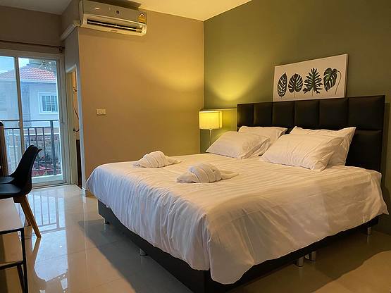 1 Bed Condo — photo 1