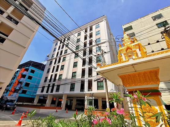 1 Bed Condo · Huai Khwang, bangkok — photo 2
