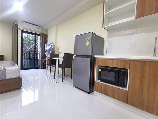 1 Bed Condo · Huai Khwang, bangkok — photo 4