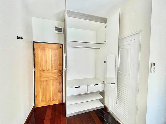 1 Bed Condo · Bangkok Noi, bangkok — photo 4