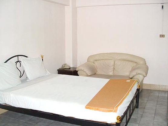 Condo · Bang Khen, bangkok — photo 2