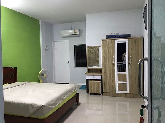 Condo — photo 3