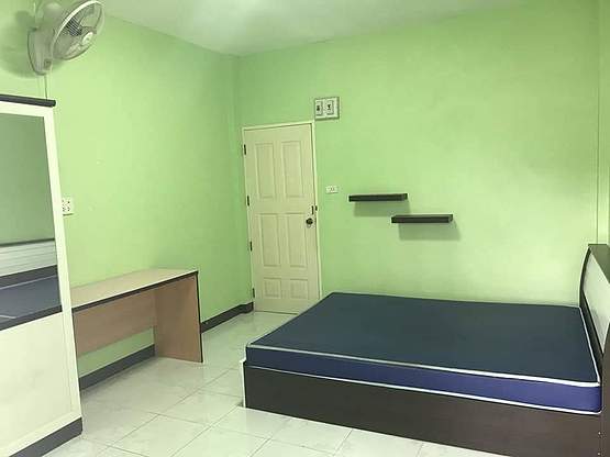 1 Bed Condo — photo 3