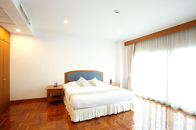 1 Bed Condo · Watthana, bangkok — photo 1