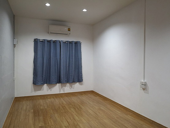 Condo · Mueang Chon Buri, chon_buri — photo 1