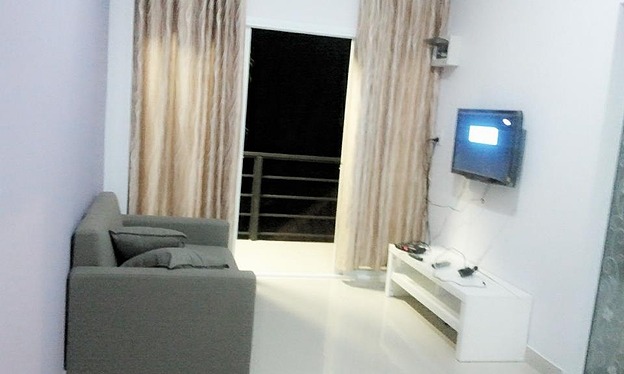 1 Bed Condo — photo 4