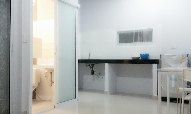 1 Bed Condo — photo 5