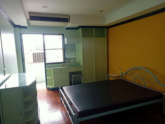 1 Bed Condo · Bangkok Noi, bangkok — photo 3
