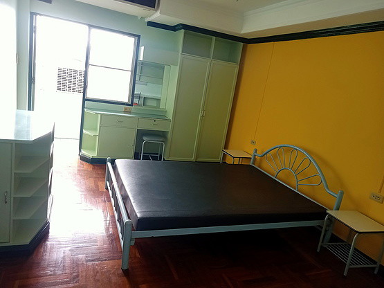 1 Bed Condo · Bangkok Noi, bangkok — photo 4