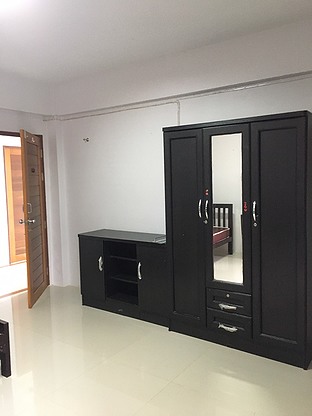 1 Bed Condo — photo 3