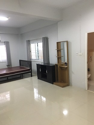 1 Bed Condo — photo 5