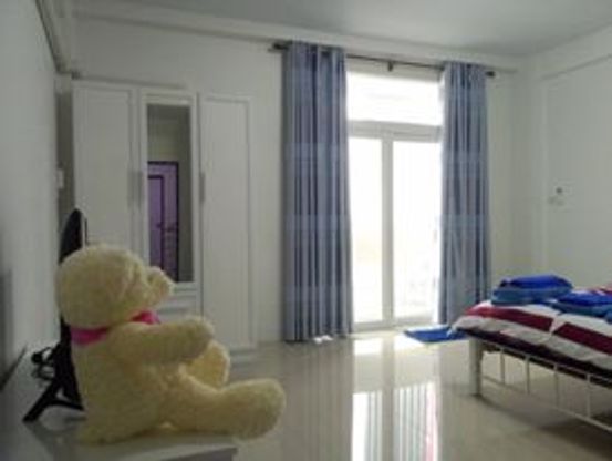 1 Bed Condo — photo 2