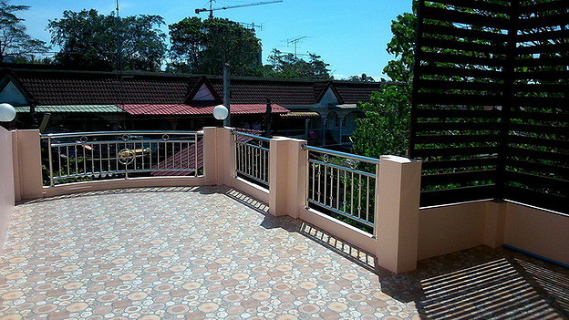 1 Bed Condo — photo 3