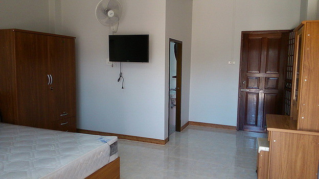 1 Bed Condo — photo 5