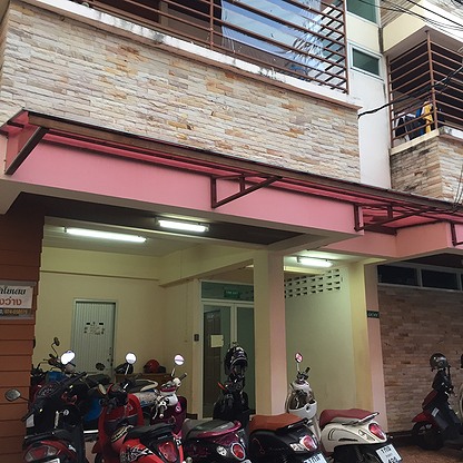 Condo — photo 1