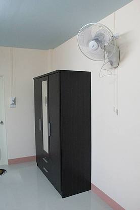 1 Bed Condo — photo 3