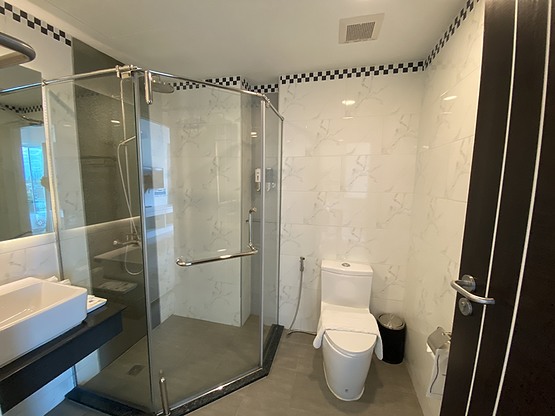 1 Bed Condo — photo 5