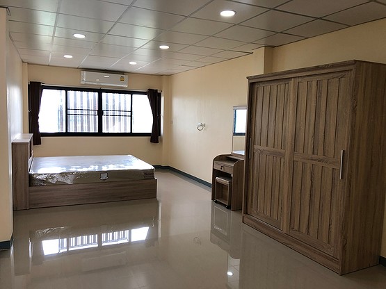 1 Bed Condo · Huai Khwang, bangkok — photo 1