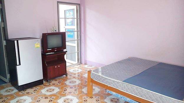 1 Bed Condo — photo 2