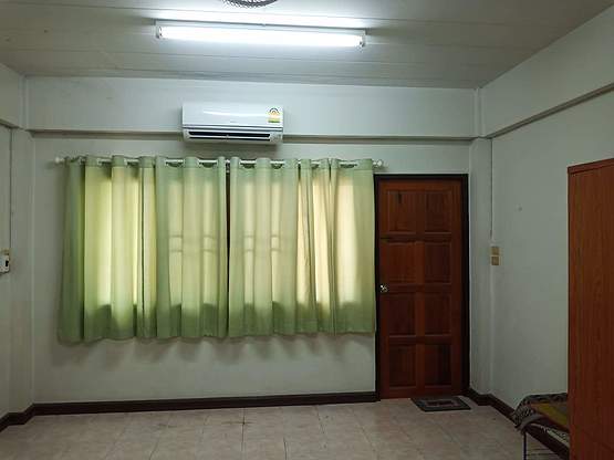 1 Bed Condo — photo 1