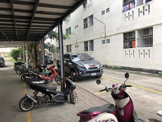 1 Bed Condo · Bang Khun Thian, bangkok — photo 2