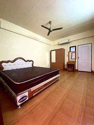 1 Bed Condo — photo 1