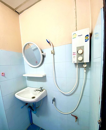 1 Bed Condo — photo 3