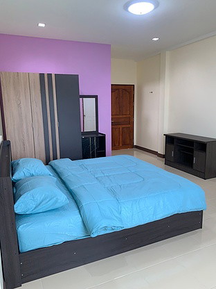 1 Bed Condo — photo 2