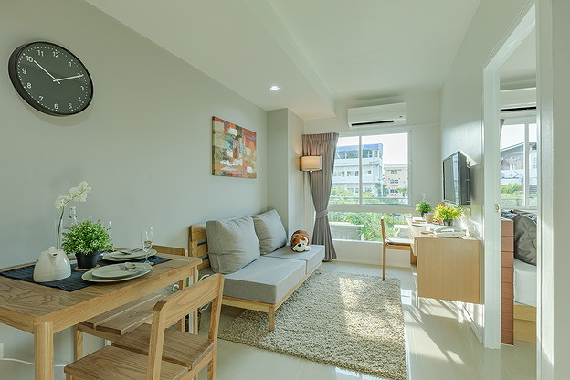 1 Bed Condo — photo 1