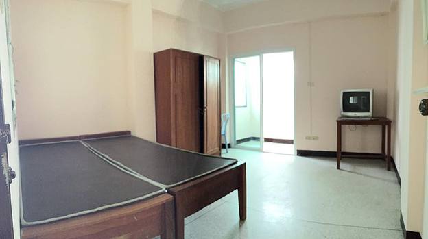 1 Bed Condo — photo 1