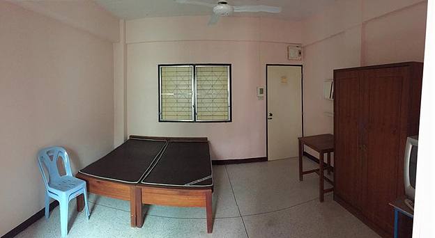 1 Bed Condo — photo 2