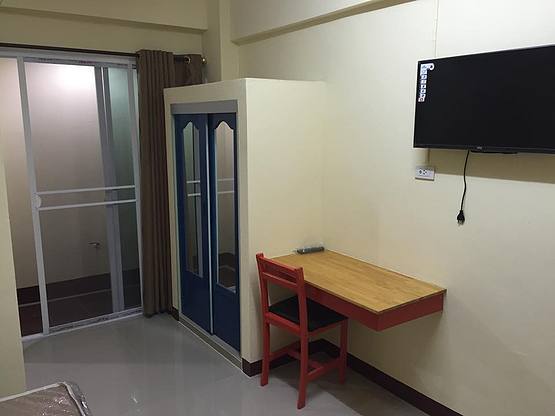 1 Bed Condo — photo 3