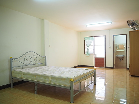 1 Bed Condo — photo 4