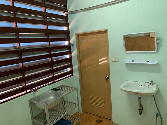 1 Bed Condo — photo 3