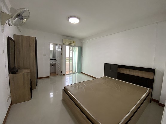 1 Bed Condo · Khlong San, bangkok — photo 4