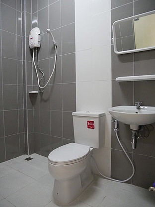 1 Bed Condo — photo 2
