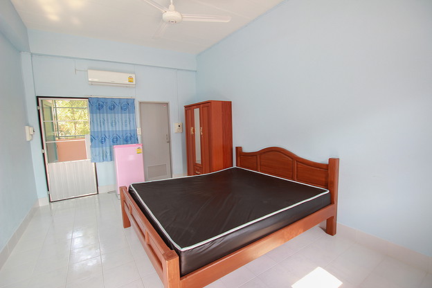 1 Bed Condo — photo 5