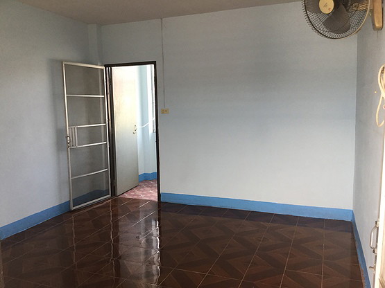 1 Bed Condo — photo 4