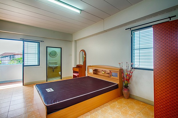 KR Mansion — photo 1