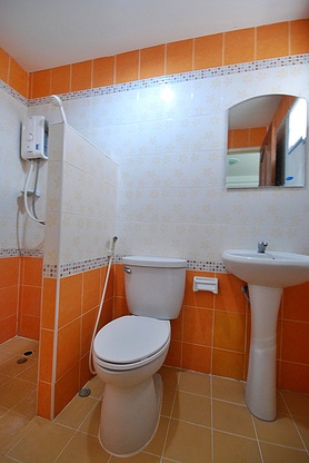 1 Bed Condo — photo 2