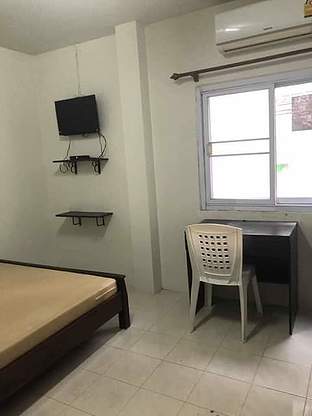 1 Bed Condo — photo 4