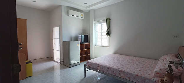 1 Bed Condo — photo 1