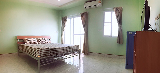 1 Bed Condo — photo 2