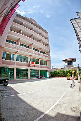 1 Bed Condo · Khlong Toei, bangkok — photo 3